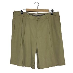 Tommy Bahama 💯 % Silk Tan Relax Pleated Mens Shorts Size 36